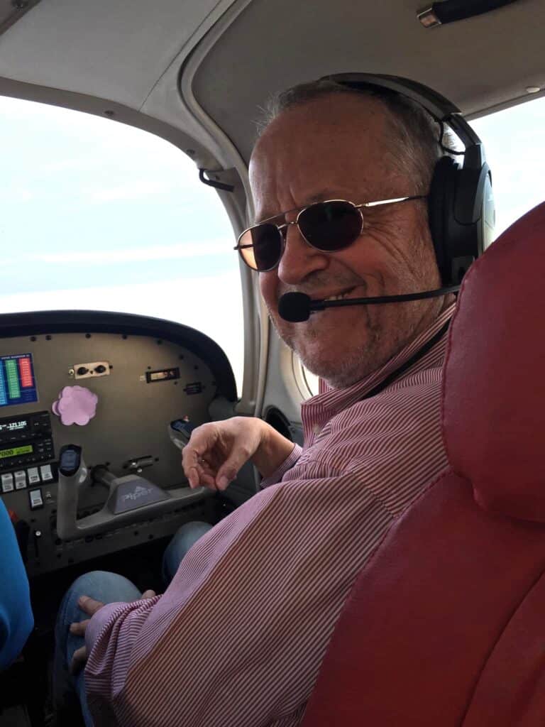Fliegen lernen mit Conrad Zwicky. Flug- und lebenserfahrener Lehrer, auch ältere Schüler sind bei mir in besten Händen.